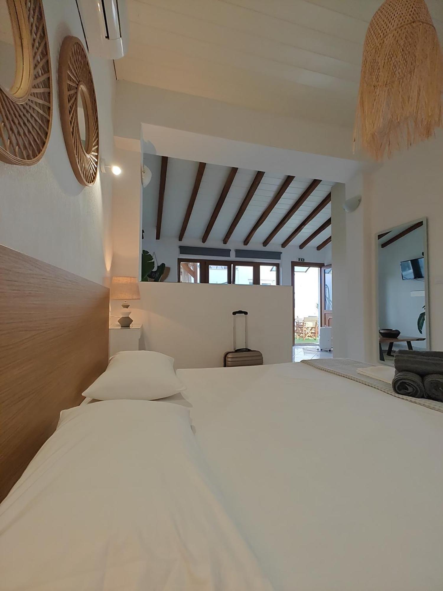 Del Sol Suites Скіатос Екстер'єр фото